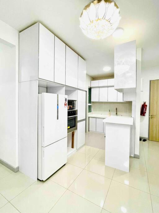 Kt City Homestay With 4 Bedrooms And Pool Kuala Terengganu Exterior photo