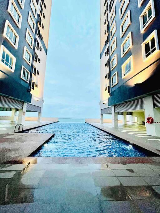 Kt City Homestay With 4 Bedrooms And Pool Kuala Terengganu Exterior photo